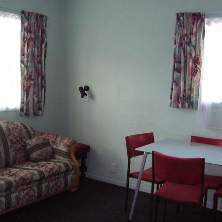 Travelodge Levin Bagian luar foto