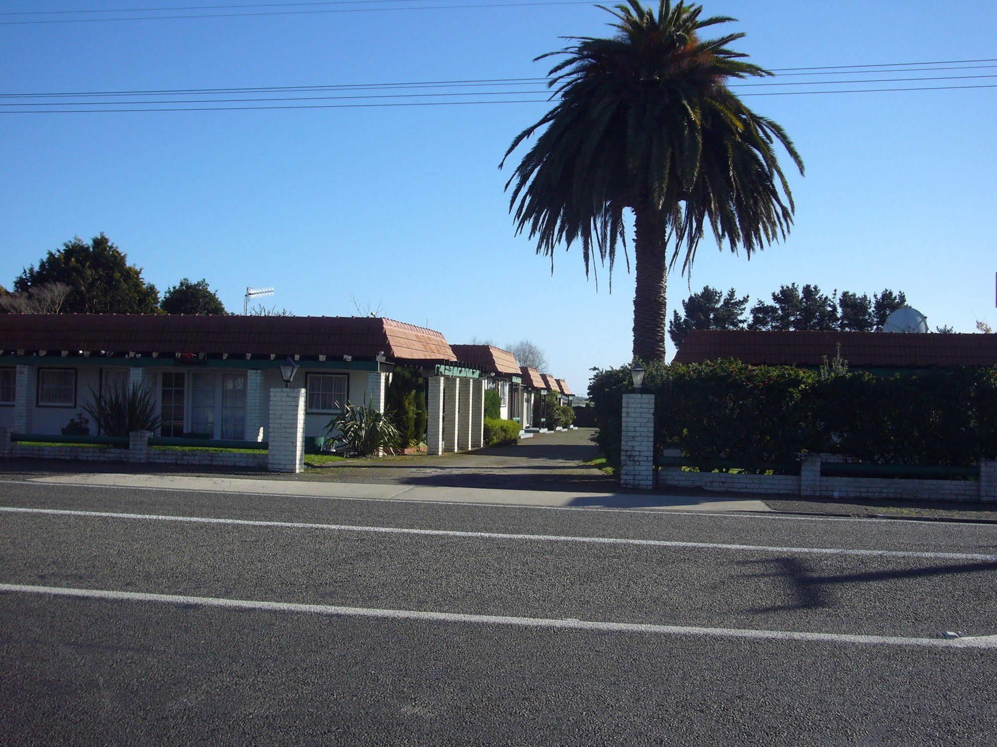 Travelodge Levin Bagian luar foto